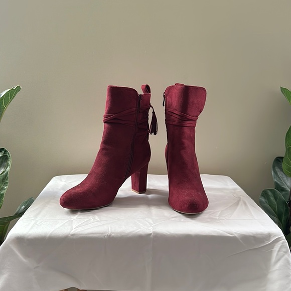 Tassel Booties - Picture 1 of 3